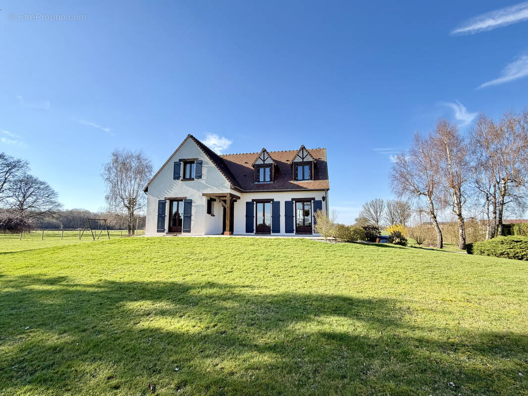 Maison à LONGNY-AU-PERCHE