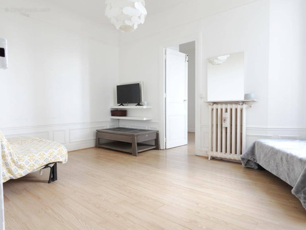 Appartement à CLICHY