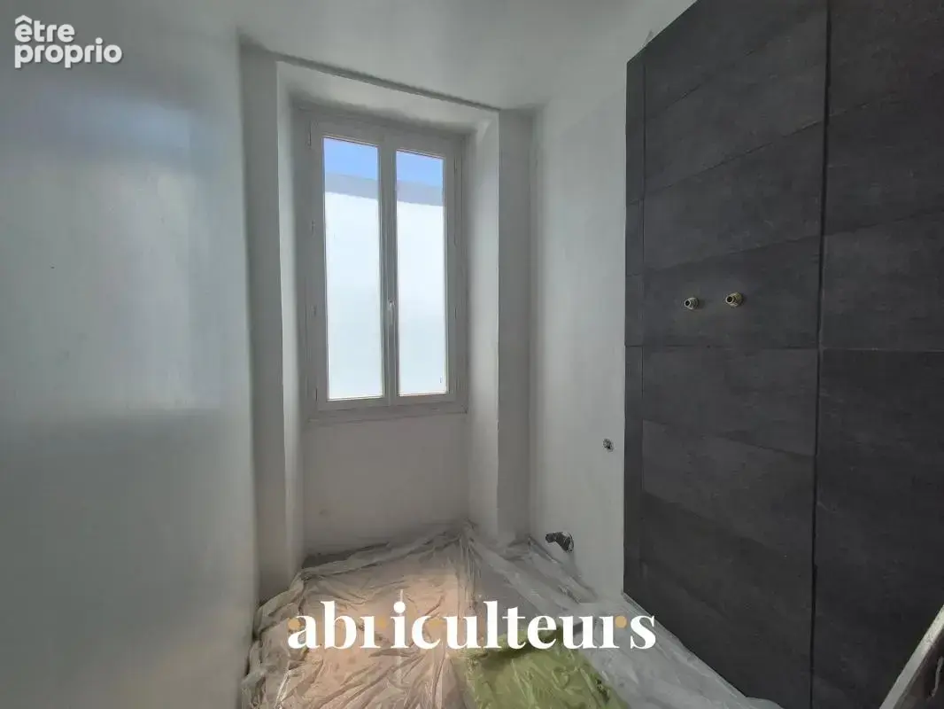 Maison à rénover - 7 pièces - 160 m² - Jarnac centre-ville - photo 7