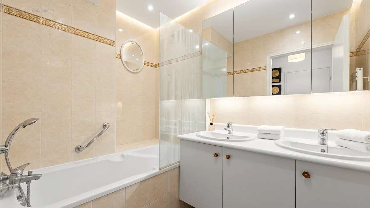 Appartement à GARCHES