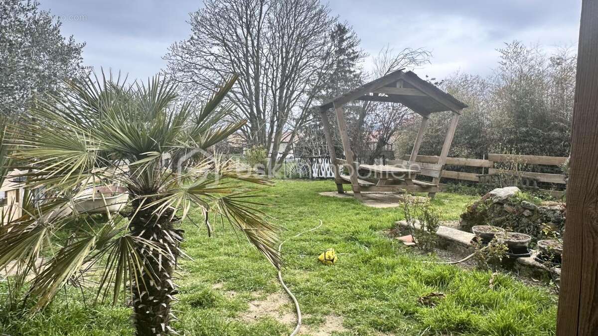 Maison à QUINTENAS