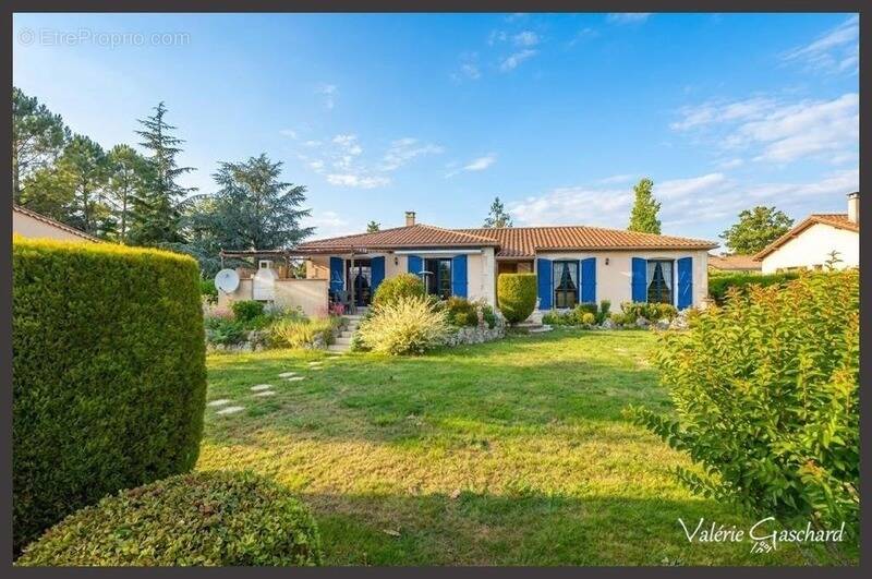 Maison à MONTPON-MENESTEROL