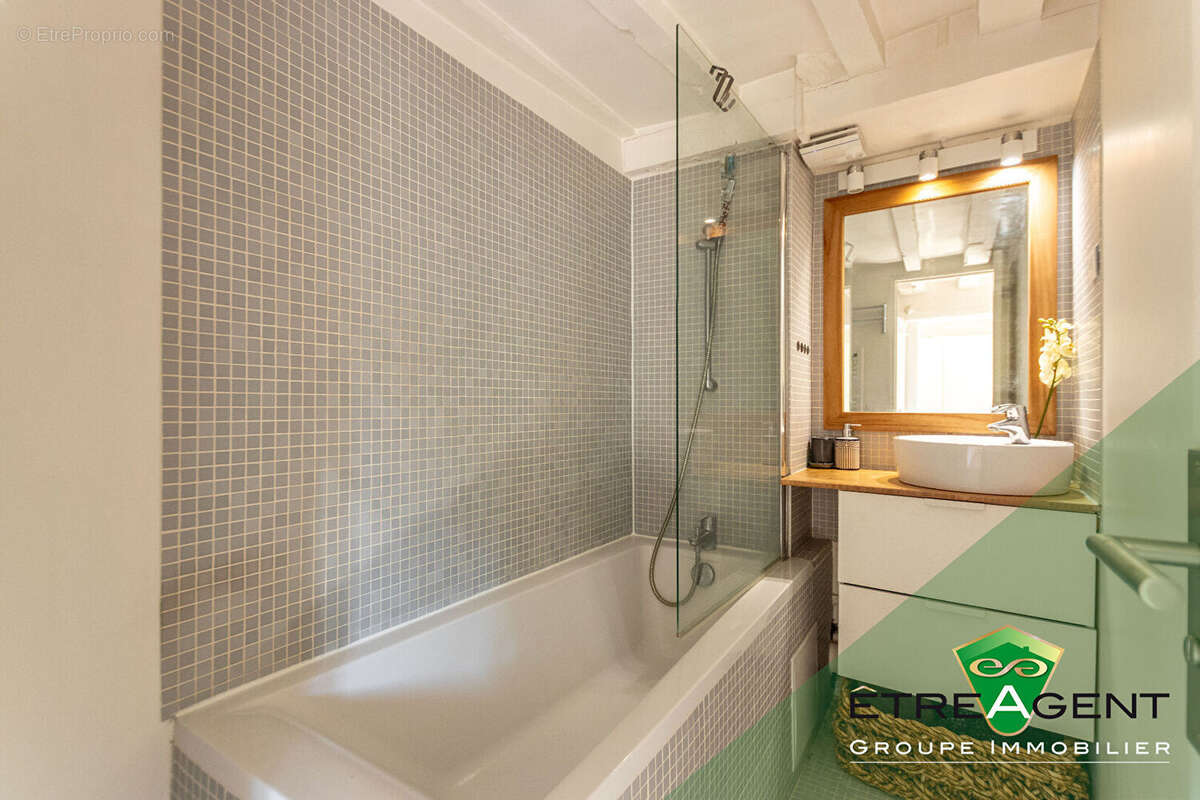 Appartement à PARIS-4E