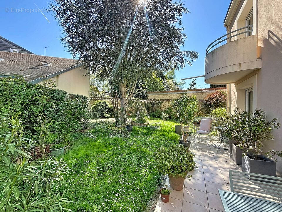 Appartement à CORBEIL-ESSONNES