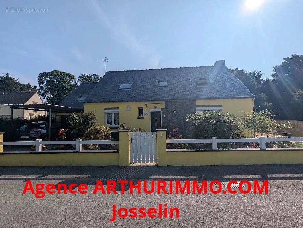 Maison à PLEUGRIFFET