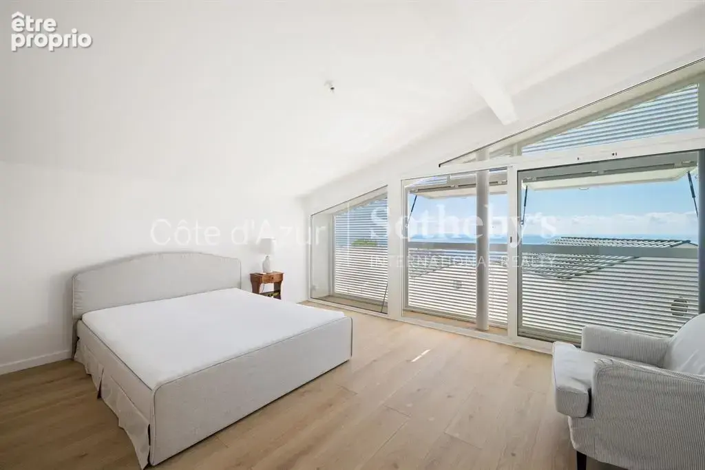 Cap d’Ail Les Salines, villa neuve de 138 m² avec quatre chambres, piscine et vue mer - photo 10