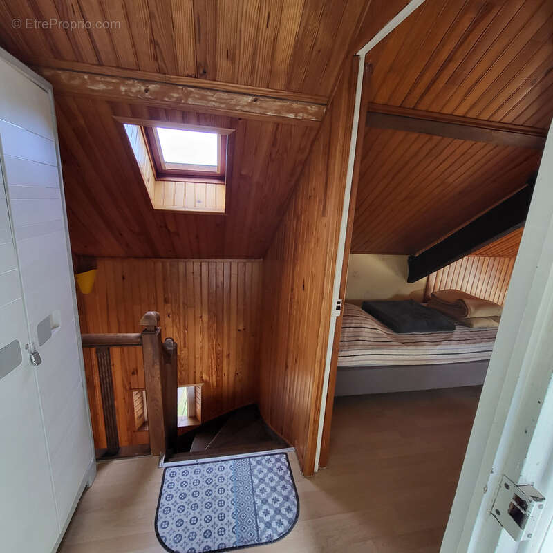 Appartement à RIOM-ES-MONTAGNES