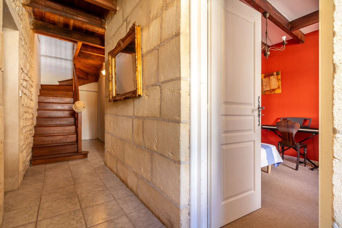 Maison à SAINT-SAVINIEN