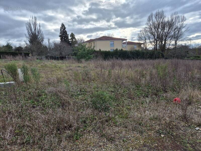 Terrain à ANGOULEME