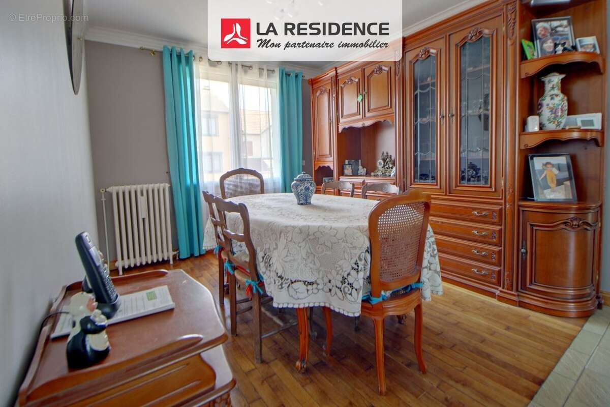 Maison 135 m² à Trappes  - photo 2