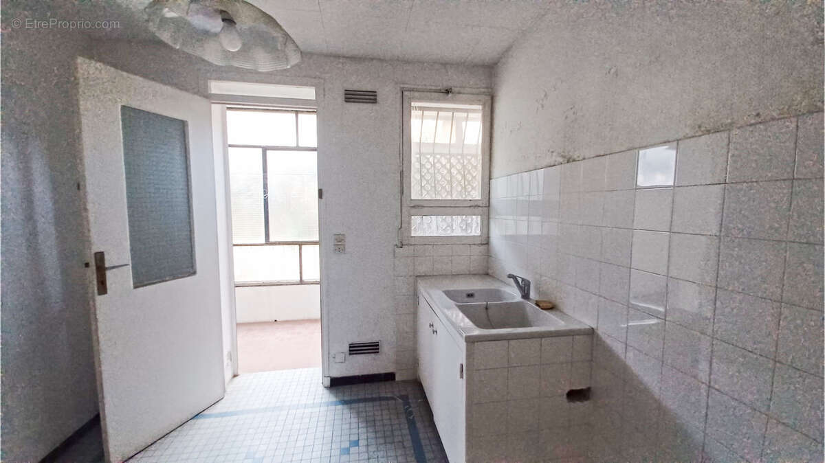 Appartement à SIX-FOURS-LES-PLAGES