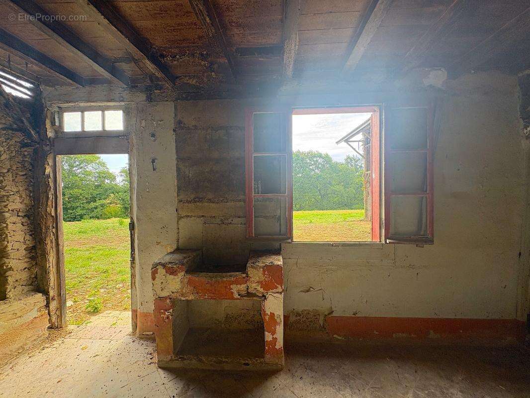 Maison à rénover avec dépendances et 16 870m2 de terrain Proche de AIRE SUR L'ADOUR (40) - photo 7