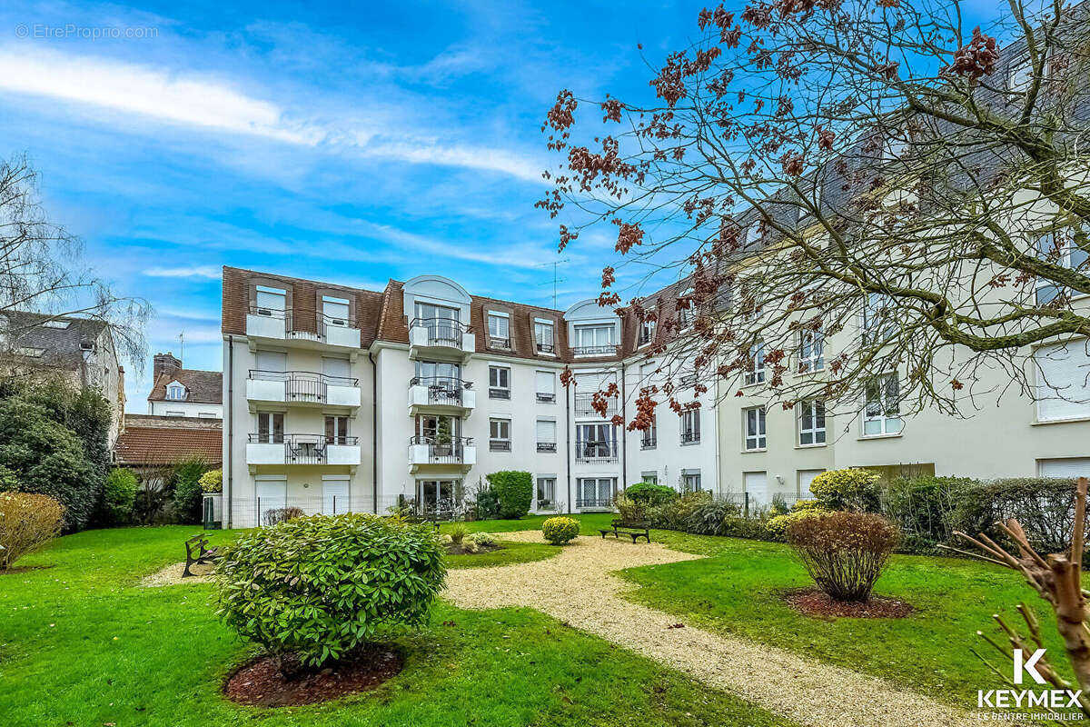 Appartement à L'ISLE-ADAM