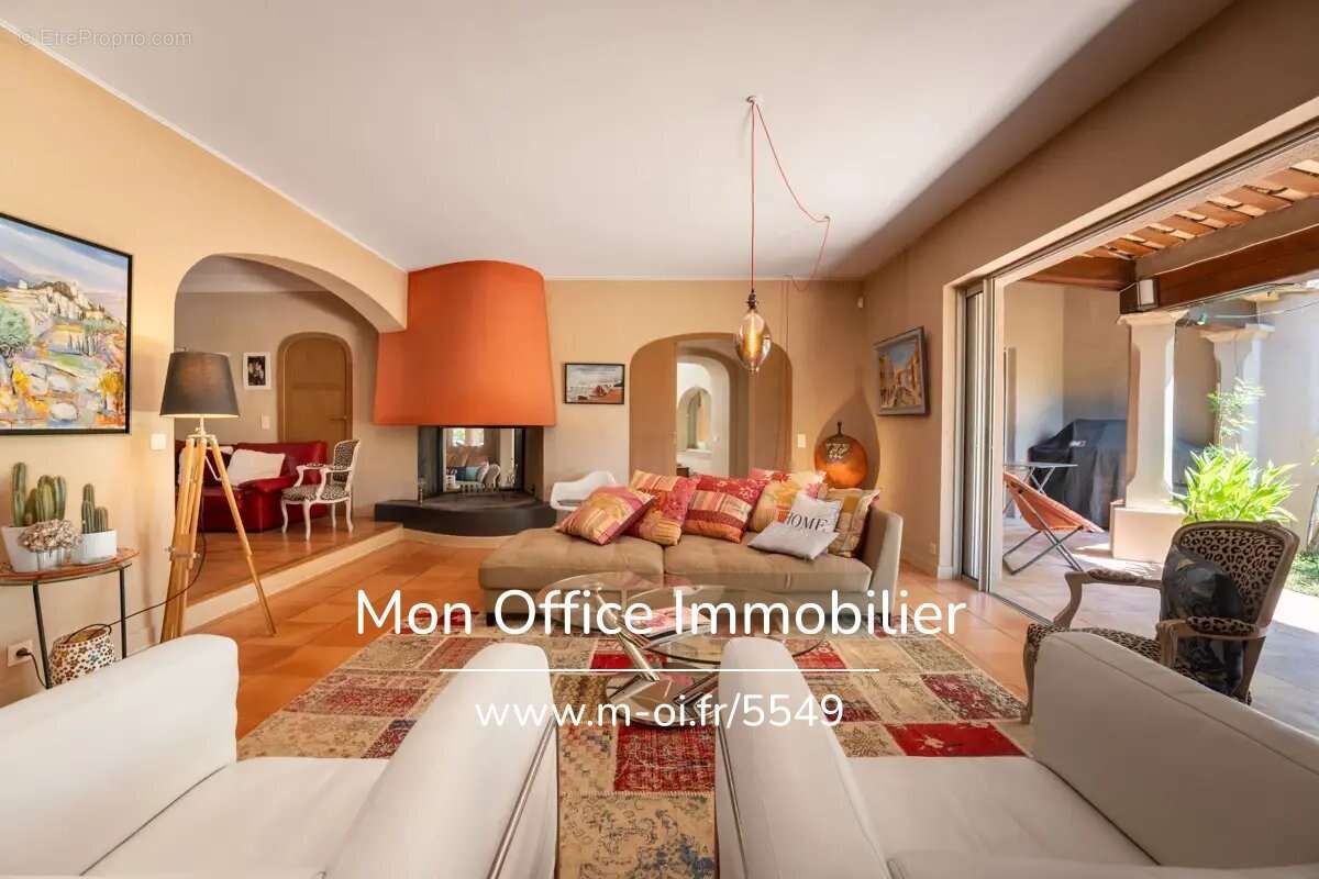 Maison à ROGNES