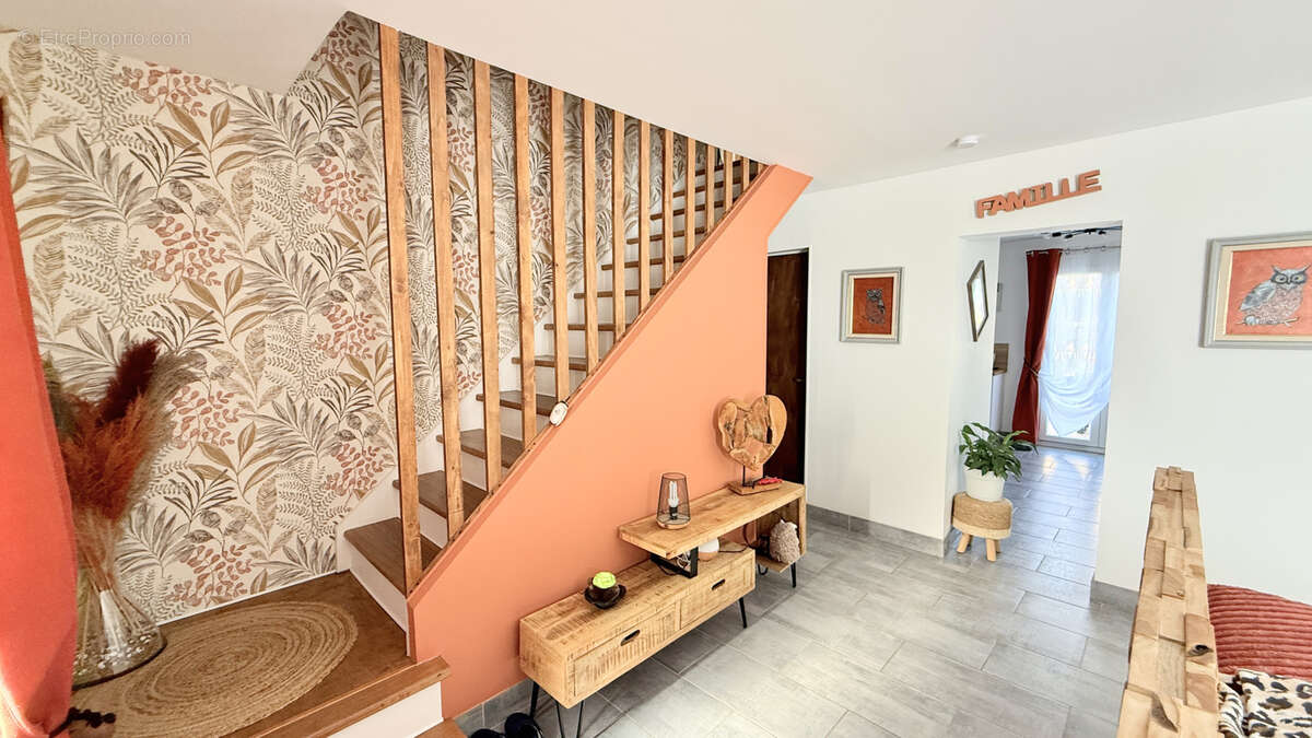 Maison familiale 4 chambres   130 m2   entièrement rénovée   terrain 515 m2 - photo 7