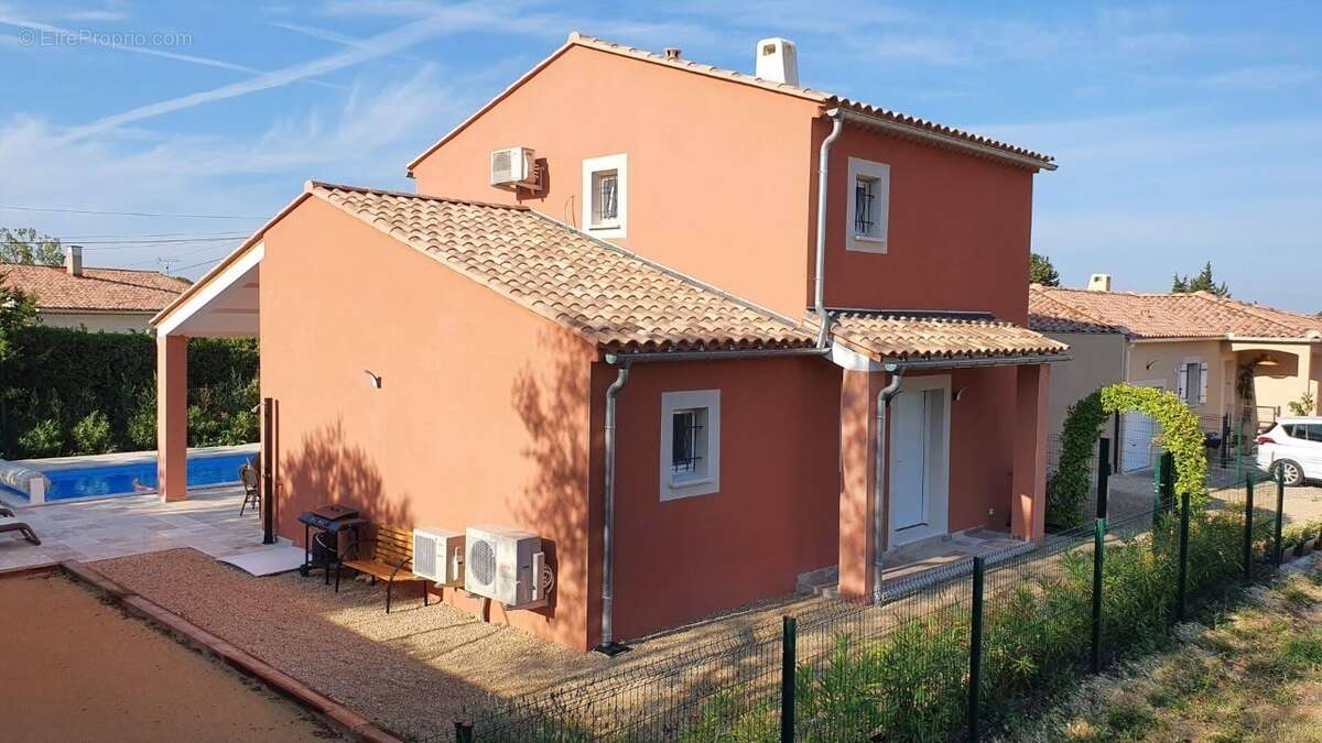 Maison à LAGNES