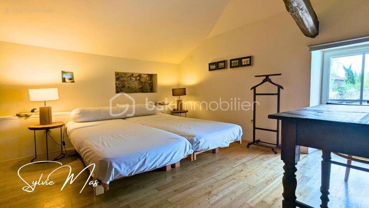 Ensemble de caractère - 2 hectares - DPE C - photo 12