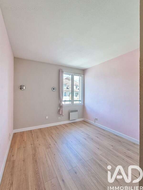 Photo 7 - Appartement à LIEUSAINT