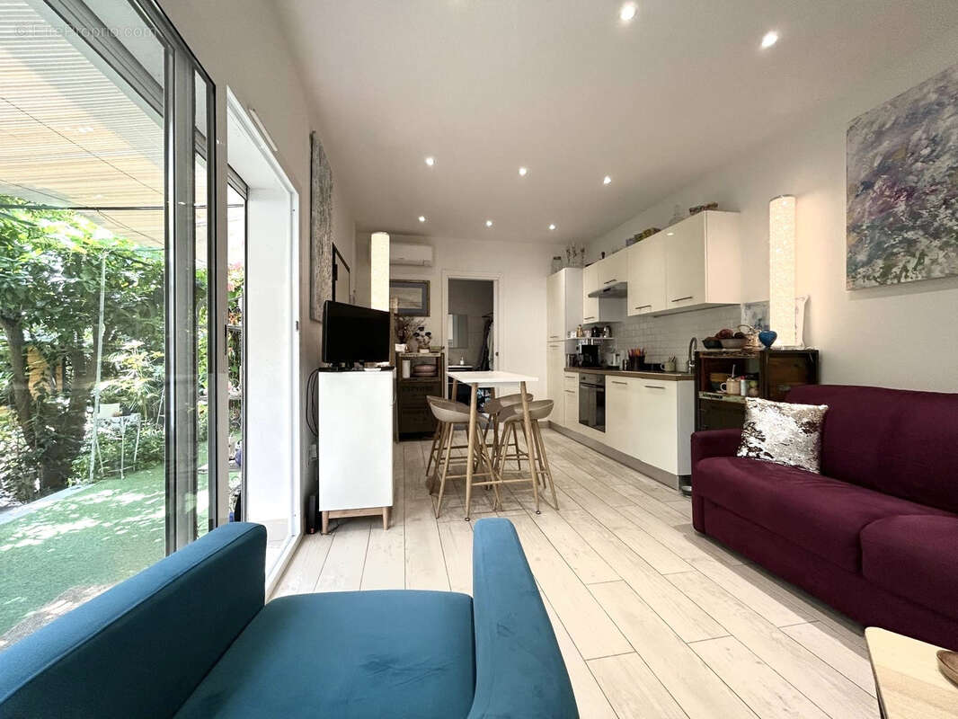 Appartement à ROQUEBRUNE-CAP-MARTIN