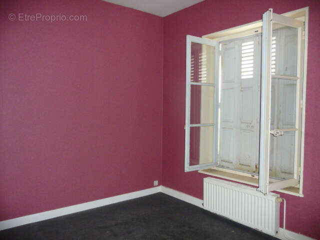 Appartement à SAINT-JUST-SAINT-RAMBERT