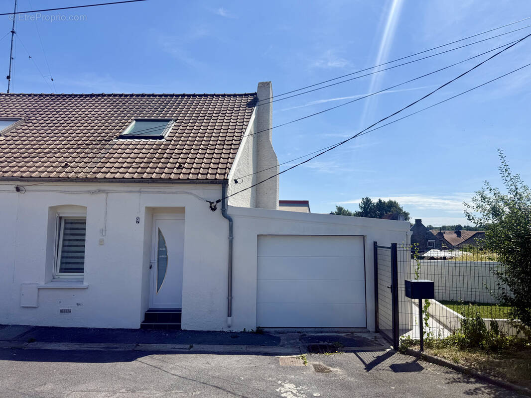 Maison à AULNOY-LEZ-VALENCIENNES