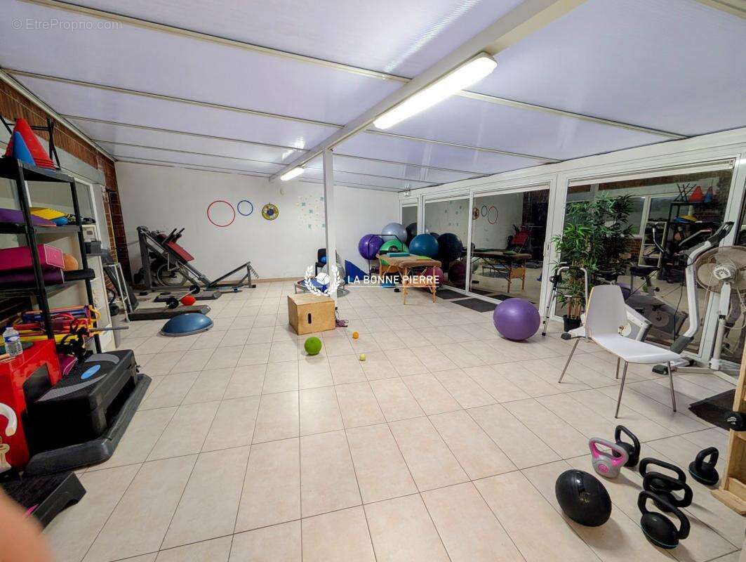 Commerce à SAINT-QUENTIN