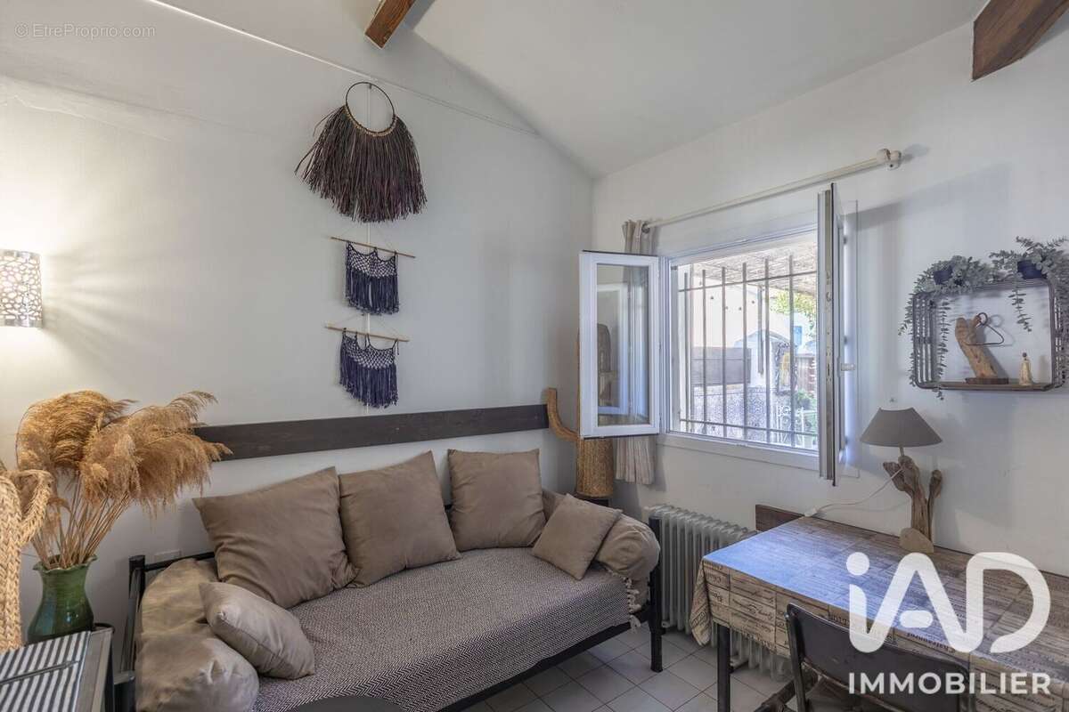 Appartement 35 m² à Saintes-Maries-De-La-Mer  - photo 9