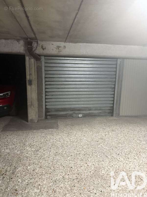 Photo 2 - Parking à EVRY