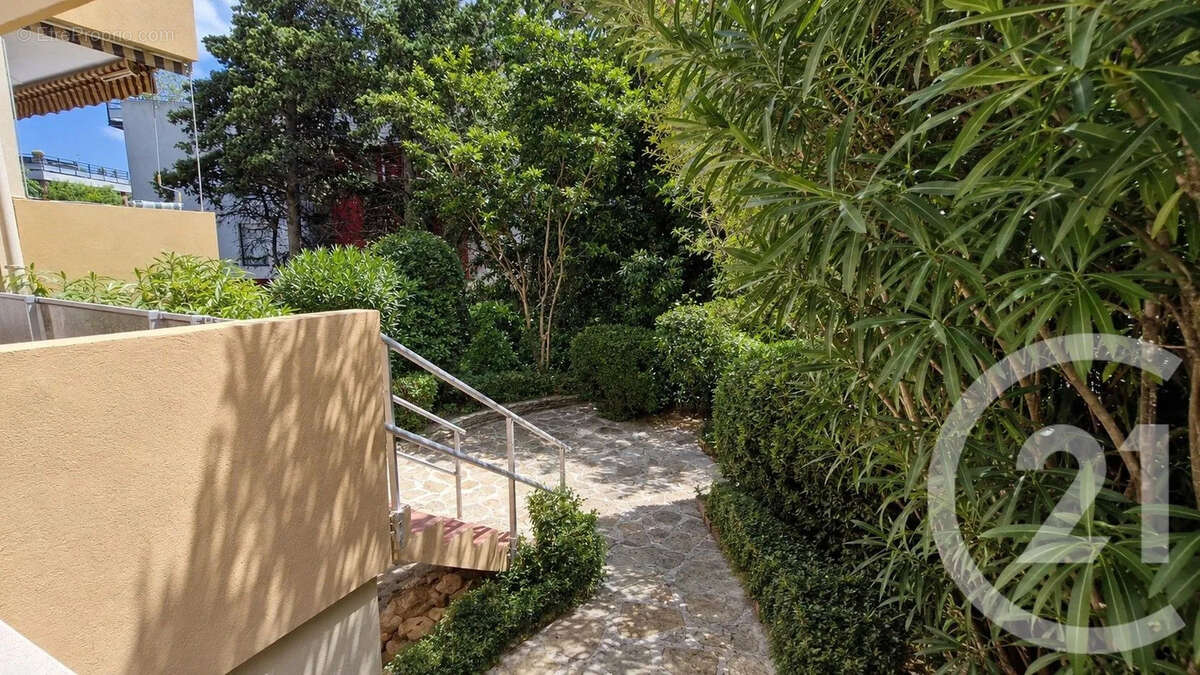 Appartement 45 m² à Le Lavandou  - photo 15