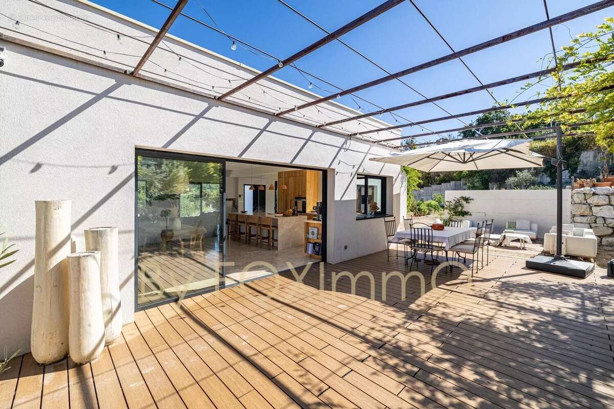 Maison à LA COLLE-SUR-LOUP