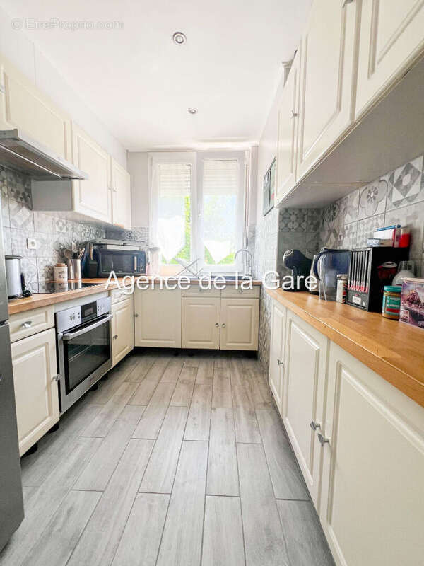 Appartement à HOUILLES