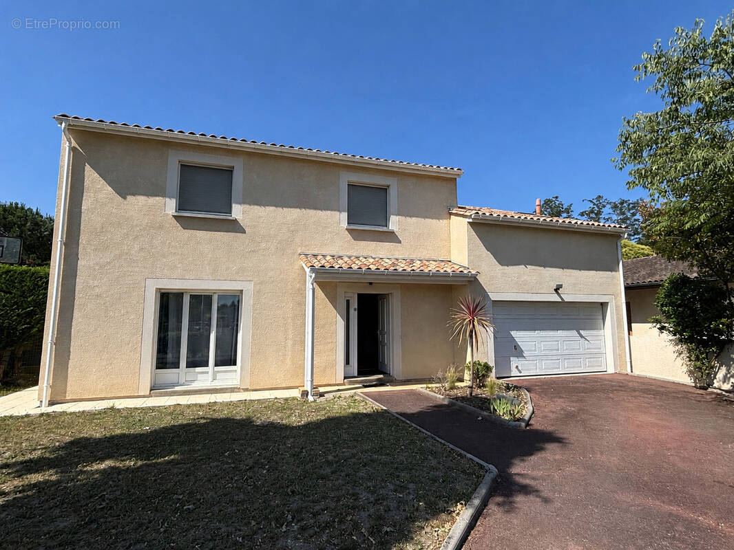 Maison à MERIGNAC