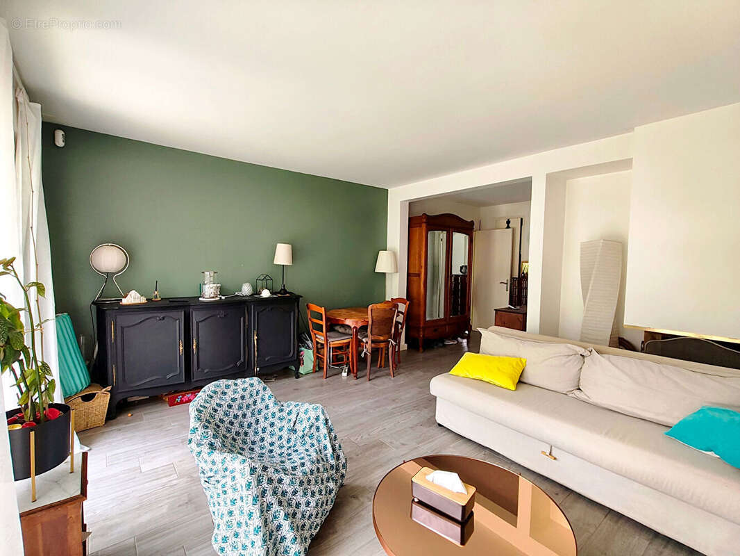 Appartement à VILLEMOMBLE