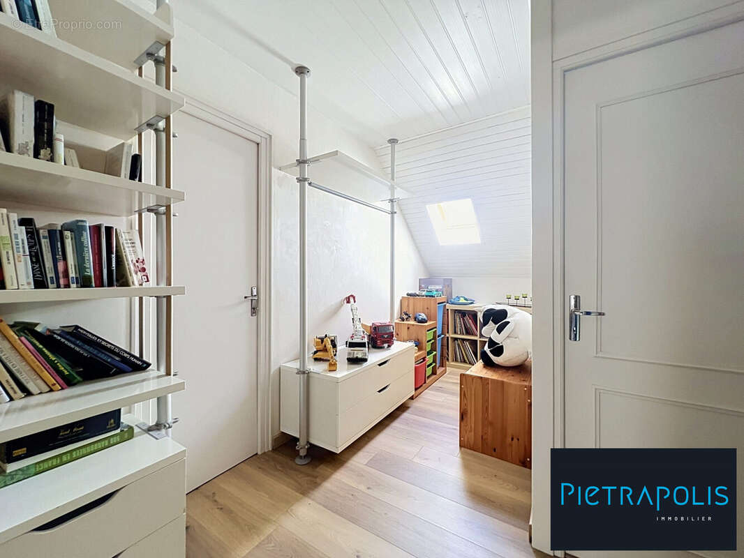 Maison 130 m² à Bretigny  - photo 8