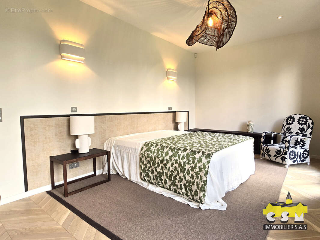 Maison à MAGNY-LE-HONGRE