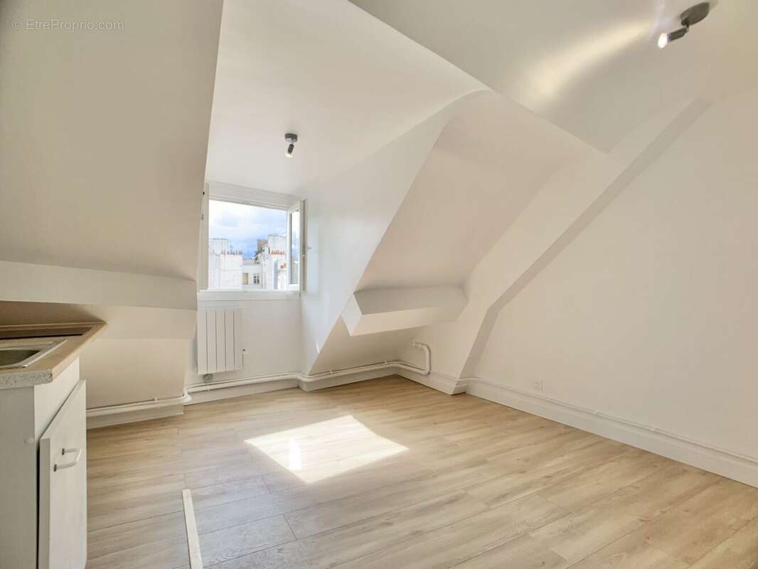 Appartement à PARIS-9E
