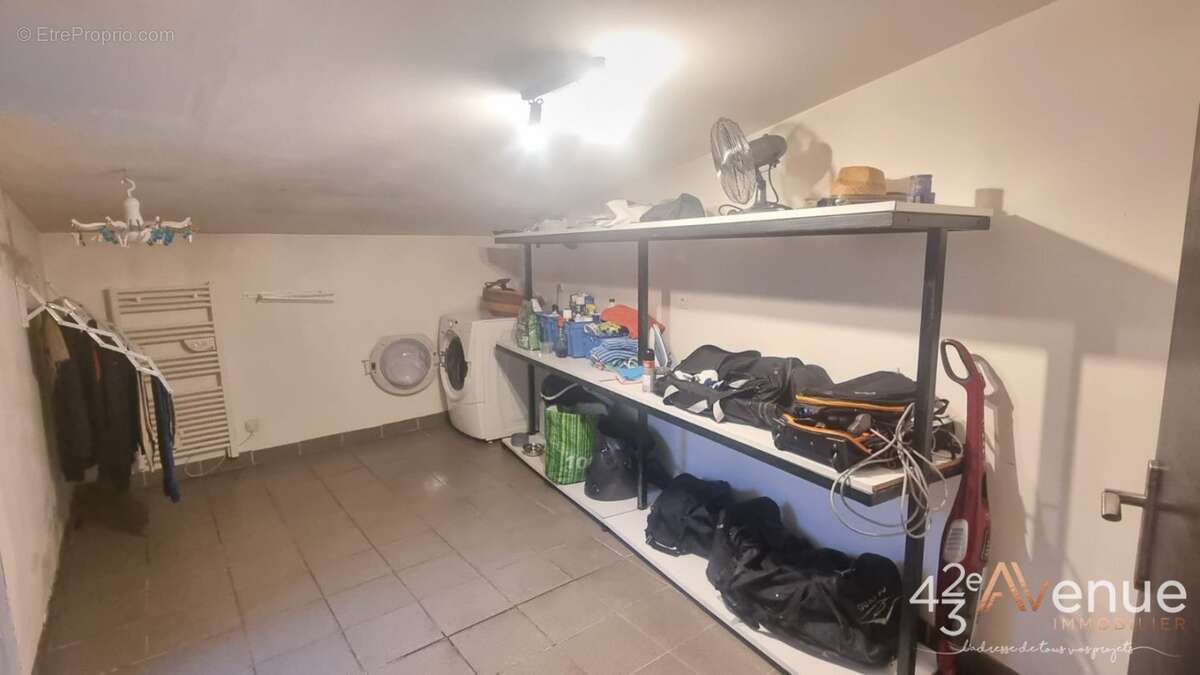 Appartement à LE CHAMBON-FEUGEROLLES