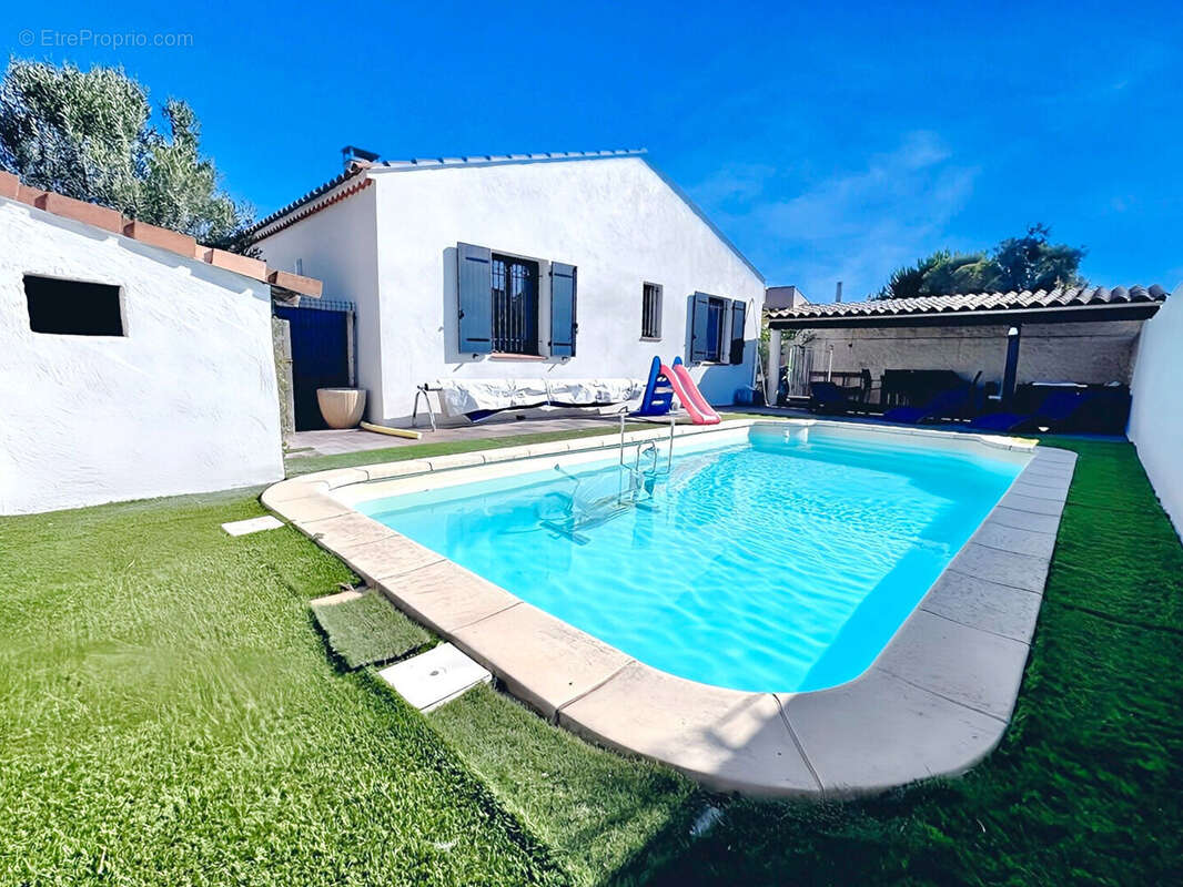 Maison t5 marignane  119 m² avec piscine et garage - photo 2