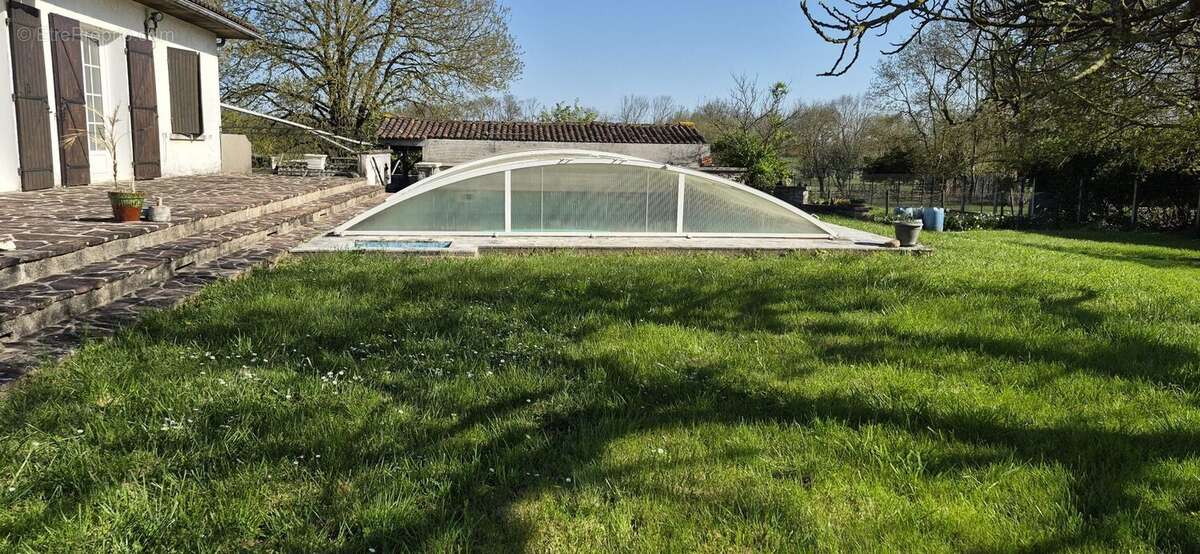 Maison à CHERVES-RICHEMONT