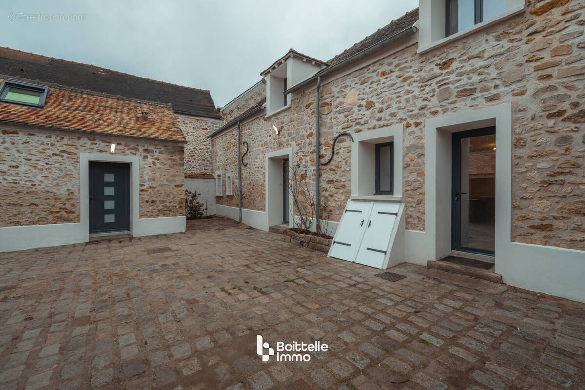 Maison à CHAILLY-EN-BIERE