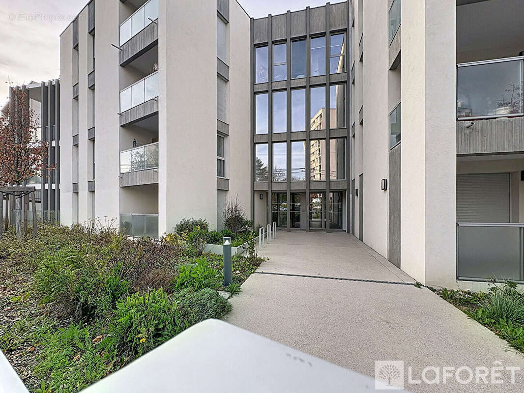 Appartement à CALUIRE-ET-CUIRE