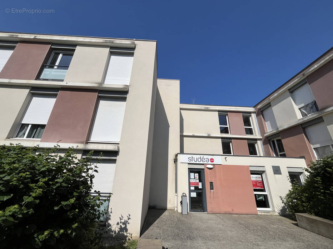 Appartement à BRON