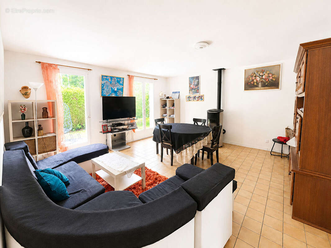 Maison 95 m² à Pont-Sainte-Maxence  - photo 2