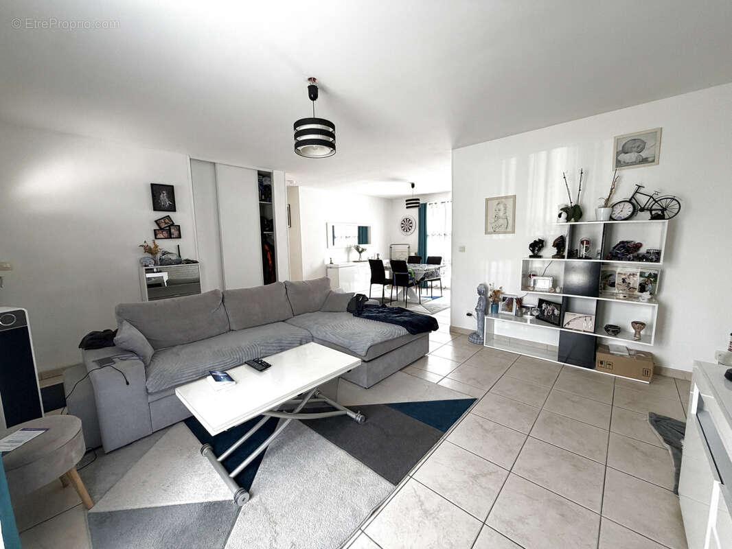 Maison de plain-pied 5 pièces à Oullins - photo 2