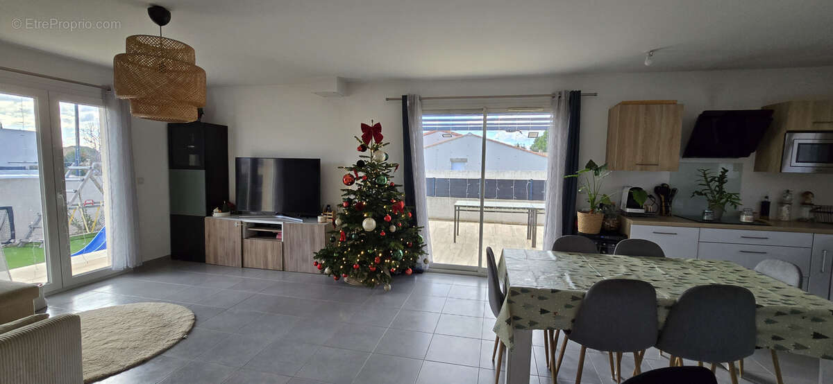 Maison à JONQUIERES