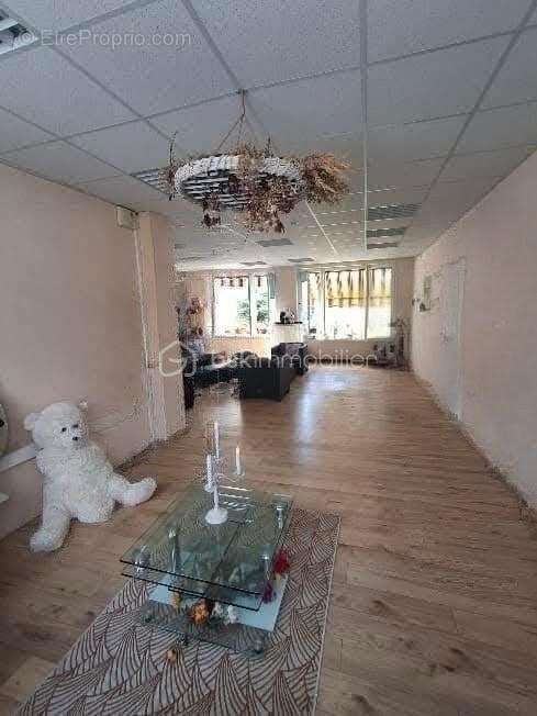 Maison à VILLENEUVE-L'ARCHEVEQUE