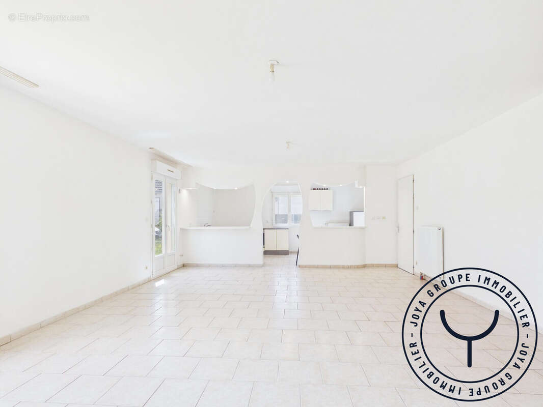 Maison 97 m² à Romilly-Sur-Seine  - photo 2