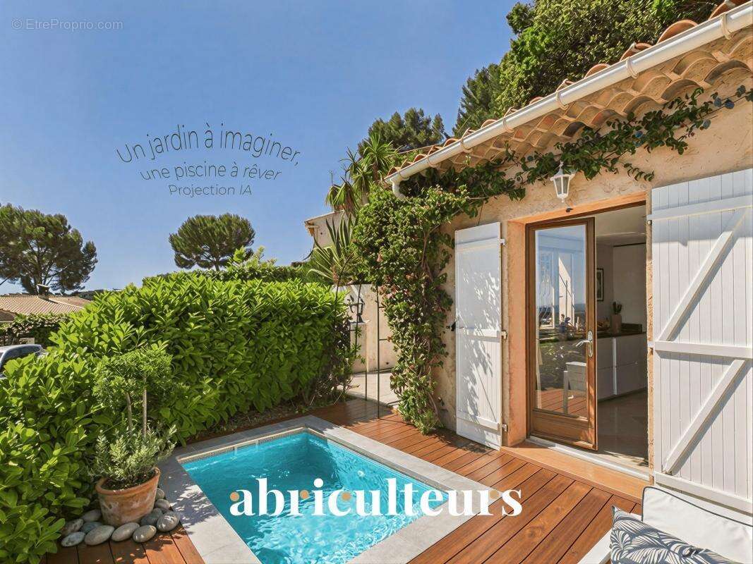 Maison à VALLAURIS