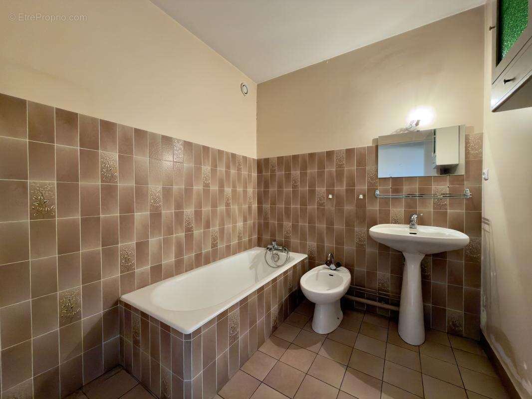 Appartement à FONTAINE-LES-DIJON