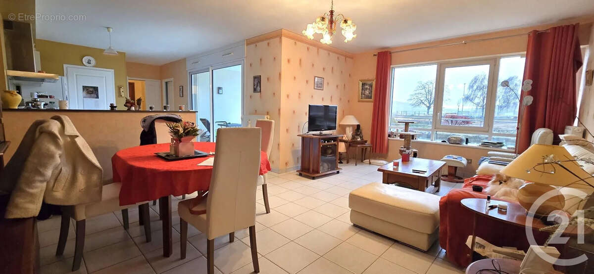 Appartement à MONTCEAU-LES-MINES